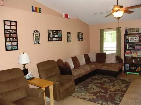 5338 Traci Dr, Milton, FL 32583 photo 7