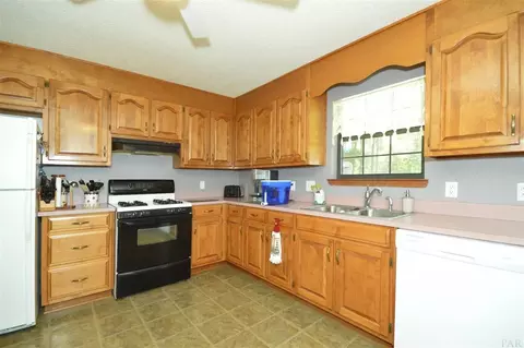 5534 Fox Fire, Milton, FL 32570 photo 12