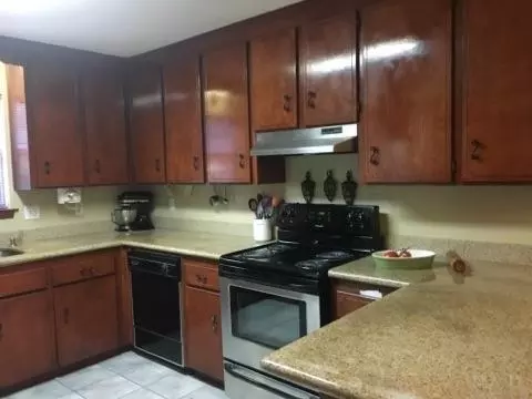 5351 Hamilton Ln, Pace, FL 32571 photo 10