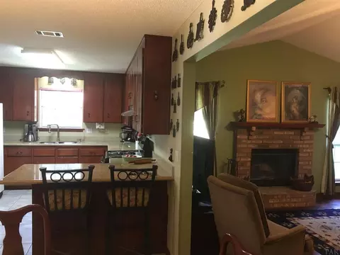 5351 Hamilton Ln, Pace, FL 32571 photo 9
