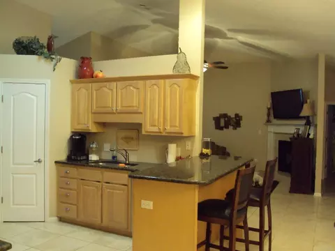 5682 Twin Creek Cir, Pace, FL 32571 photo 2