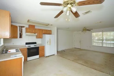 5679 Fairview Dr, Milton, FL 32570 photo 7