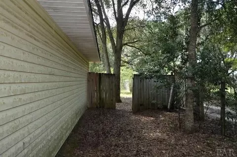 5679 Fairview Dr, Milton, FL 32570 photo 25