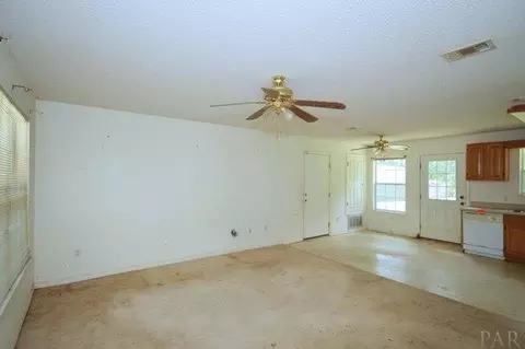 5679 Fairview Dr, Milton, FL 32570 photo 5