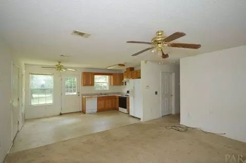 5679 Fairview Dr, Milton, FL 32570 photo 6