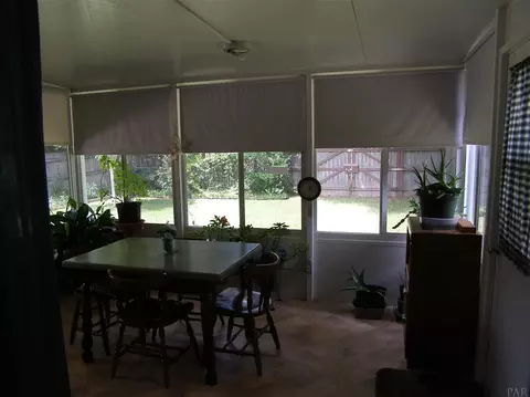 6578 Sinclair St, Milton, FL 32570 photo 12