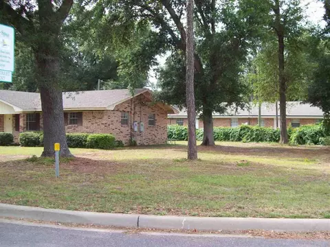6388 Dixie Rd, Milton, FL 32570 photo 2