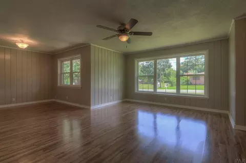807 Watson Ave, Cantonment, FL 32533 photo 5