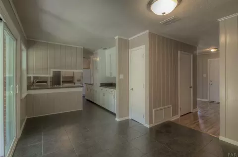 807 Watson Ave, Cantonment, FL 32533 photo 9