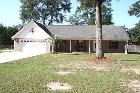 4930 Skipper Ln, Pace, FL 32571 photo 1