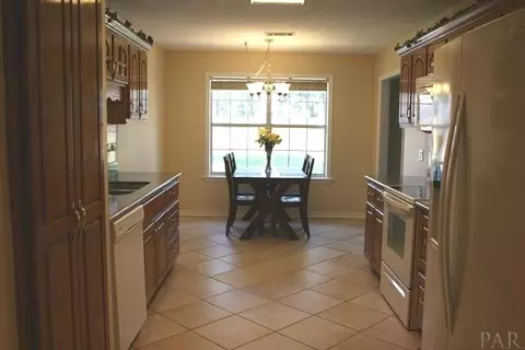 4930 Skipper Ln, Pace, FL 32571 photo 6