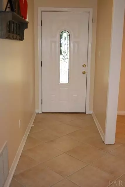 4930 Skipper Ln, Pace, FL 32571 photo 4