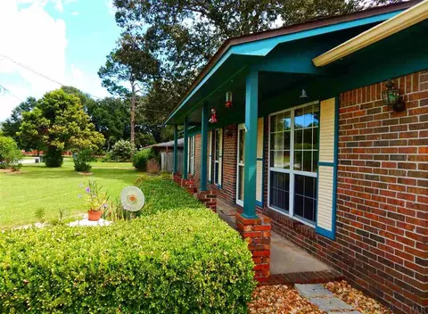 1419 Starlight Dr, Cantonment, FL 32533 photo 2
