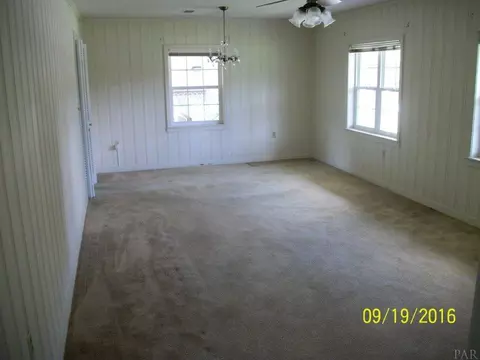 705 Monroe Ave, Cantonment, FL 32533 photo 5