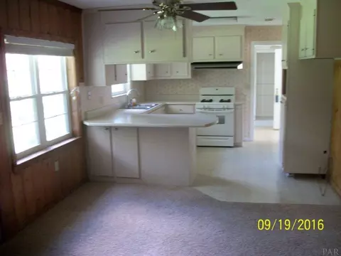 705 Monroe Ave, Cantonment, FL 32533 photo 4