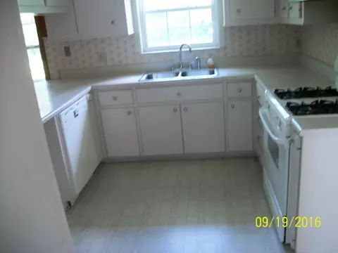 705 Monroe Ave, Cantonment, FL 32533 photo 2