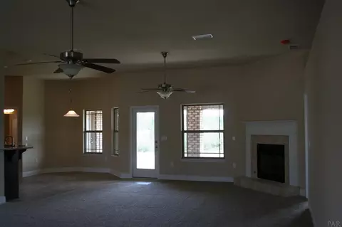 4825 Perspective Dr, Milton, FL 32570 photo 3