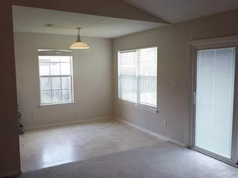 622 Hanley Downs Dr, Cantonment, FL 32533 photo 3