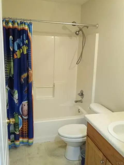 622 Hanley Downs Dr, Cantonment, FL 32533 photo 7