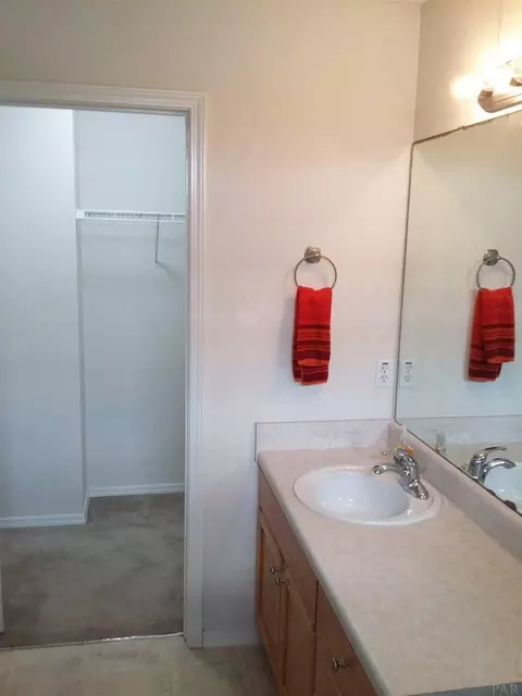 622 Hanley Downs Dr, Cantonment, FL 32533 photo 6