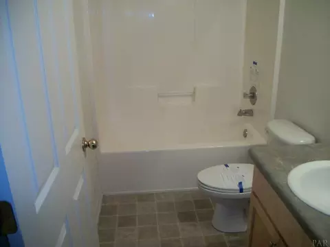1101 Longview Ct, Cantonment, FL 32533 photo 8