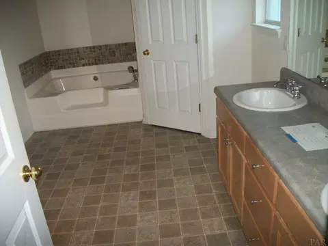 1101 Longview Ct, Cantonment, FL 32533 photo 6