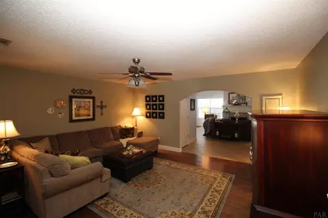 5660 Dove Dr, Pace, FL 32571 photo 8