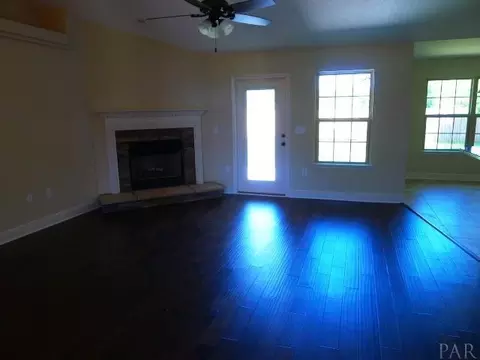 5480 Tucker Cir, Pace, FL 32571 photo 3
