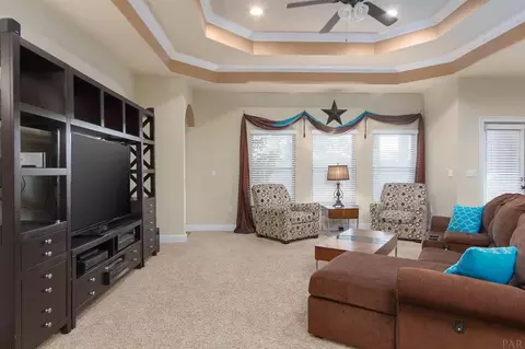 2084 Staff Dr, Cantonment, FL 32533 photo 9