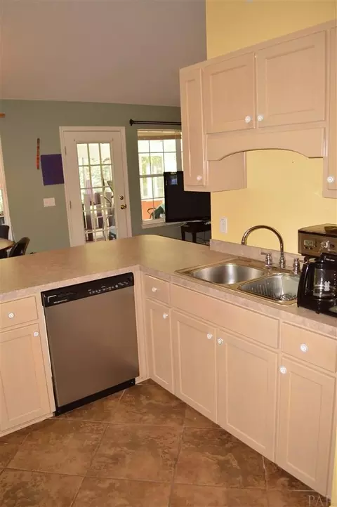 1284 Plata Canada Dr, Cantonment, FL 32533 photo 14