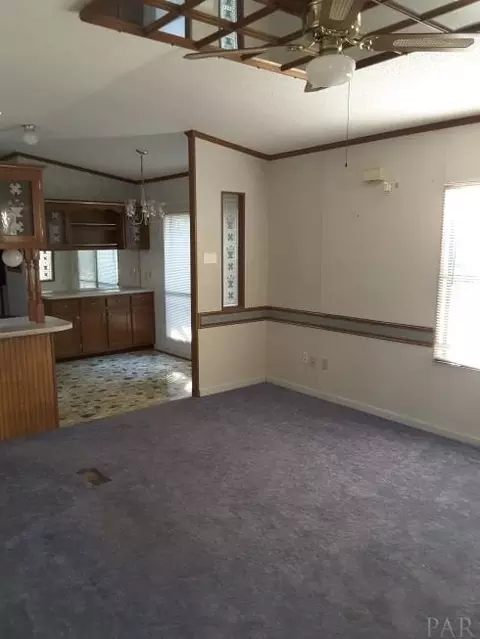 5567 Bantola Dr, Milton, FL 32583 photo 2
