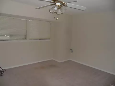 9832 Heather Dr, Cantonment, FL 32533 photo 27