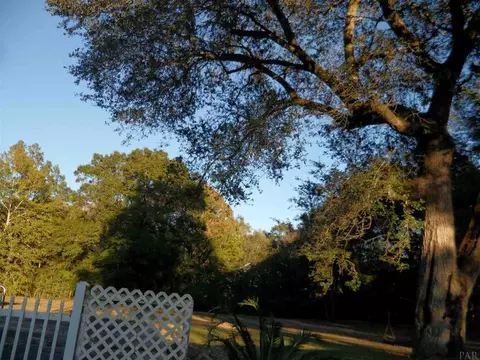 9832 Heather Dr, Cantonment, FL 32533 photo 32