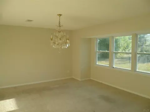 9832 Heather Dr, Cantonment, FL 32533 photo 7