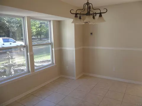 9832 Heather Dr, Cantonment, FL 32533 photo 11