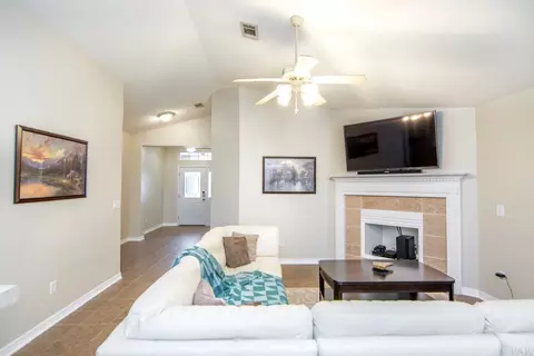 4632 Ridge Pointe Dr, Pace, FL 32571 photo 8