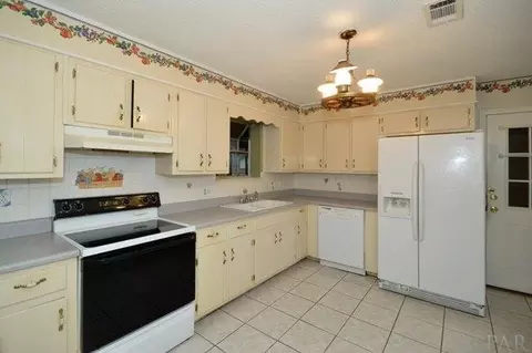 4663 Laquinta Ct, Pace, FL 32571 photo 13