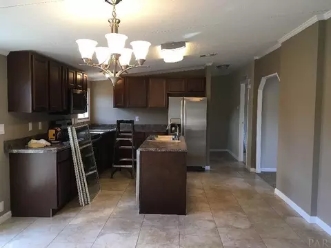 5154 Phoenix Dr, Milton, FL 32583 photo 5