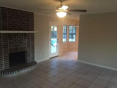 5616 Northrop Rd, Milton, FL 32570 photo 4