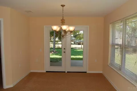 5607 Vendome Ct, Milton, FL 32583 photo 2