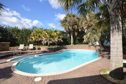 4236 Lancaster Gate Dr, Pace, FL 32571 photo 2