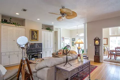 3050 Killarney Dr, Pace, FL 32571 photo 4