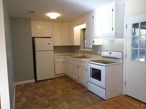 3220 Harrison St, Milton, FL 32583 photo 8