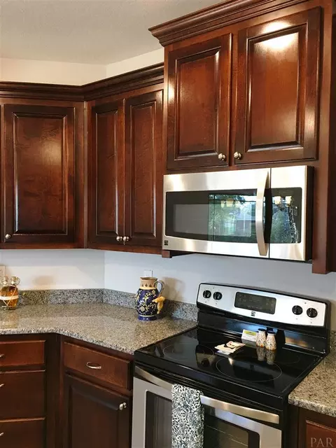 5540 Bellview Ct, Milton, FL 32583 photo 9