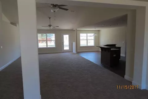 5610 Tucker Cir, Pace, FL 32571 photo 4