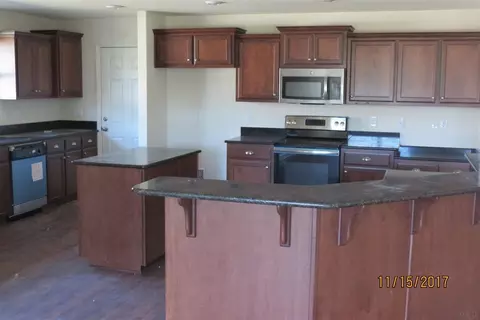 5610 Tucker Cir, Pace, FL 32571 photo 6