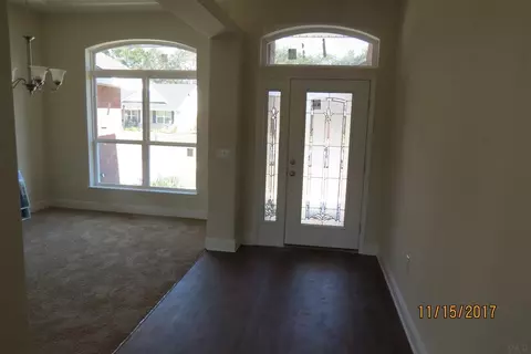 5610 Tucker Cir, Pace, FL 32571 photo 8