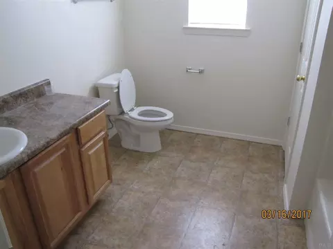 6436 Colonial Dr, Milton, FL 32570 photo 2