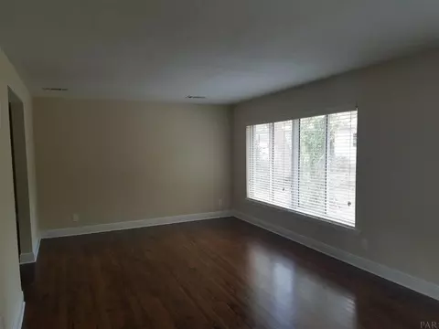 6506 Cedar St, Milton, FL 32570 photo 4