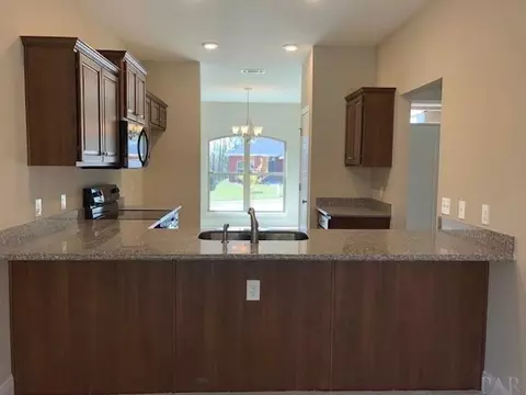 5614 Vendome Ct, Milton, FL 32583 photo 7